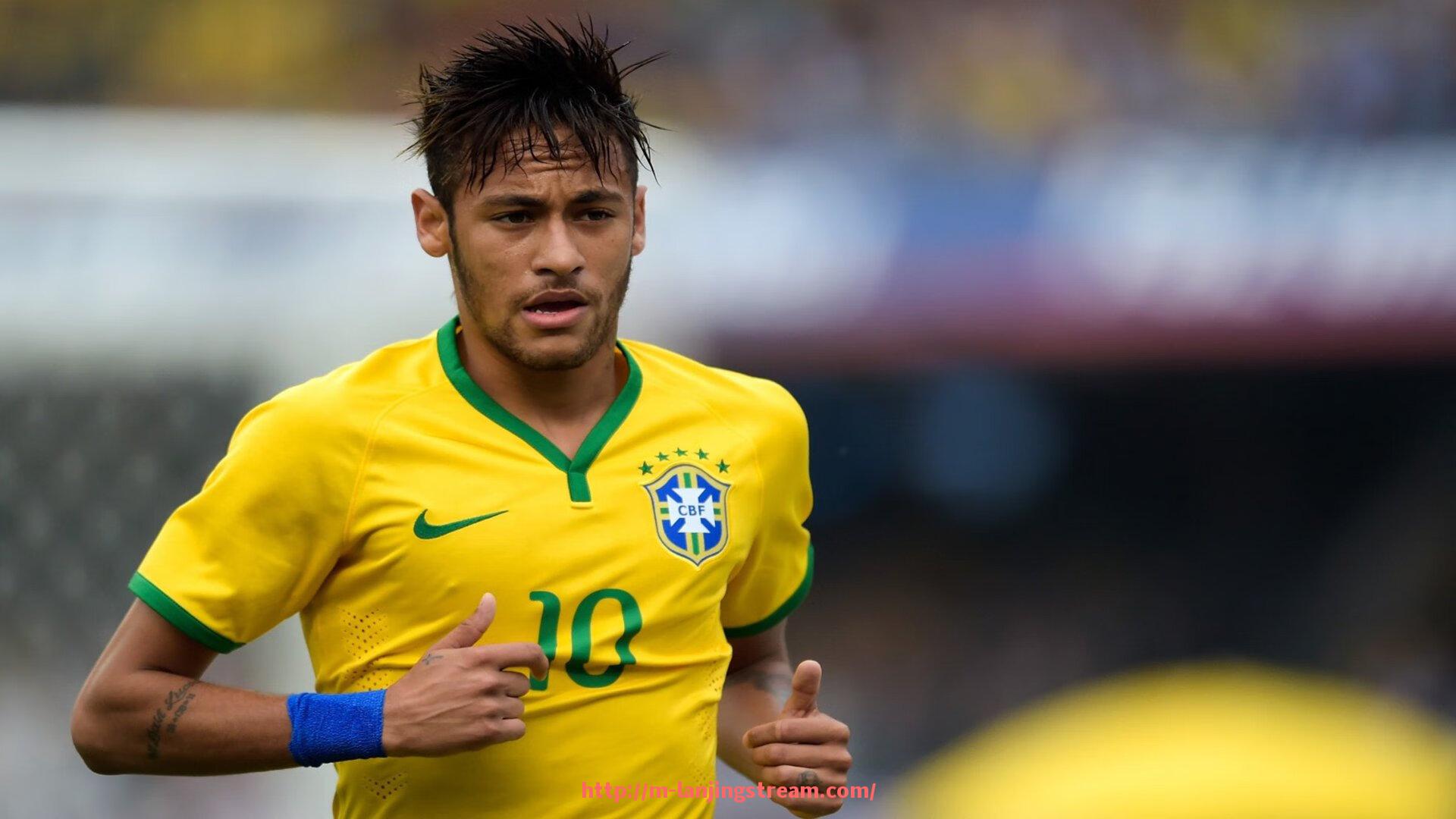 蓝鲸体育直播-C罗欧冠100球里程碑图片及精彩集锦