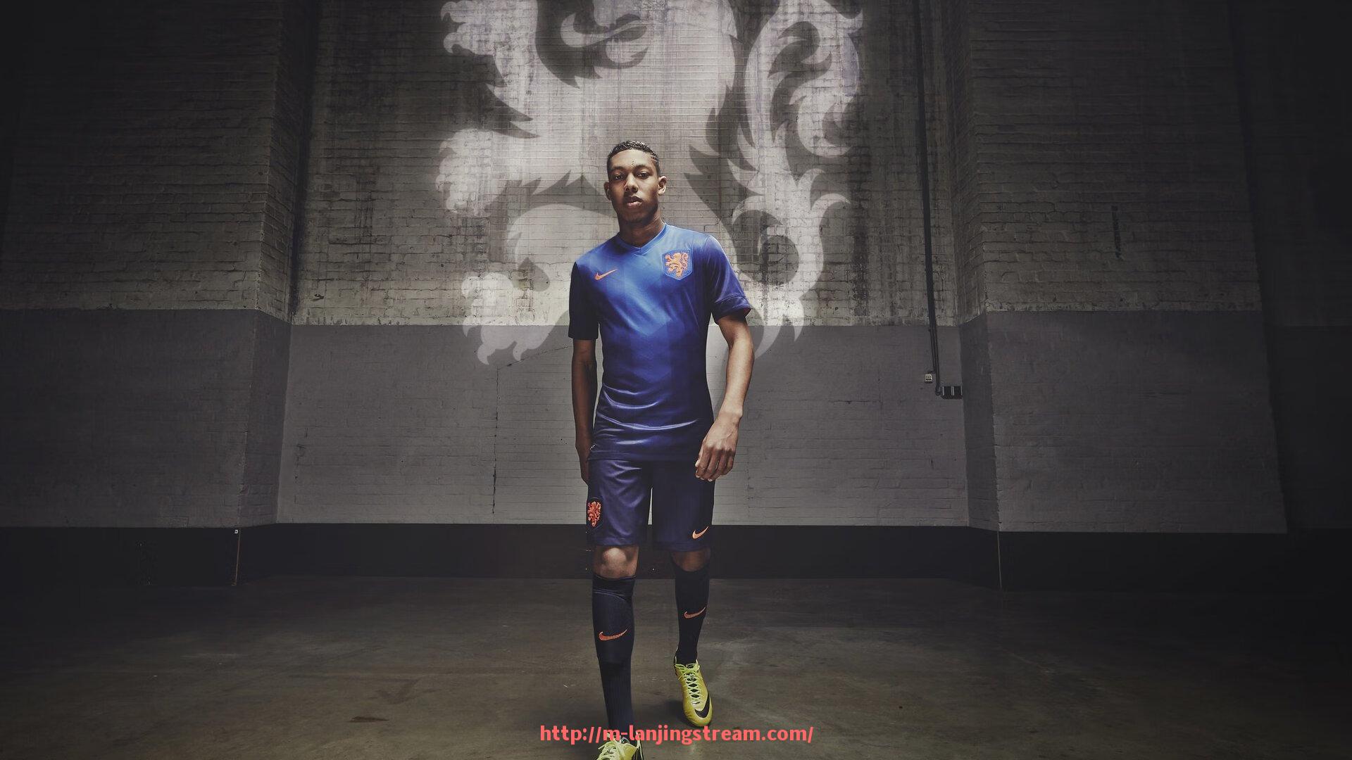 蓝鲸体育直播-2025年世俱杯比赛暂停时间规则修订草案及讨论重点